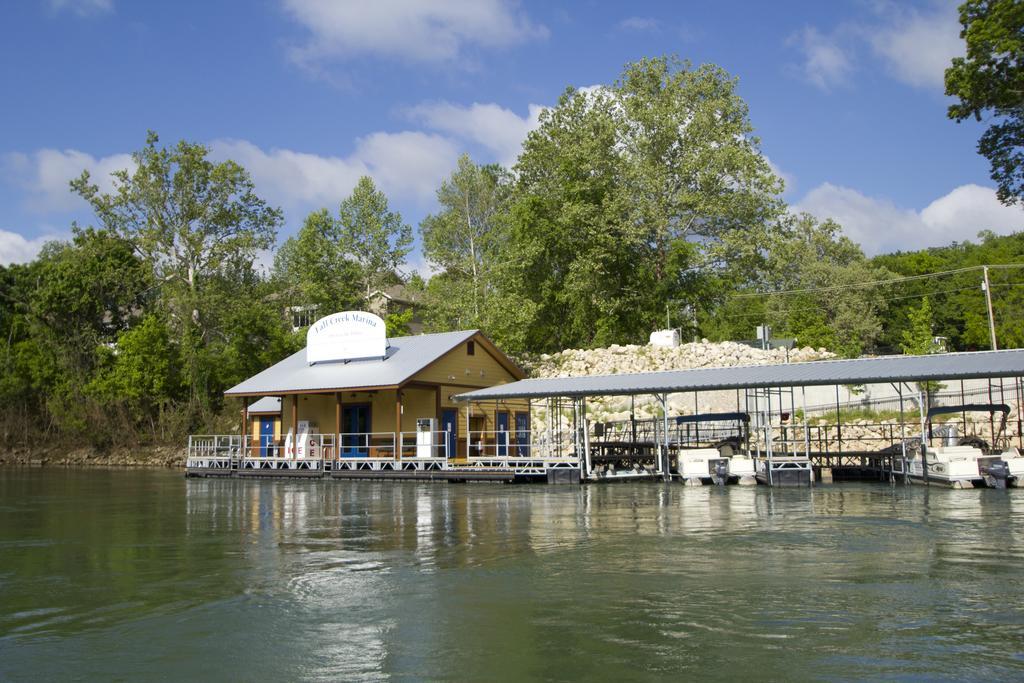 The Suites At Fall Creek Бренсън Екстериор снимка
